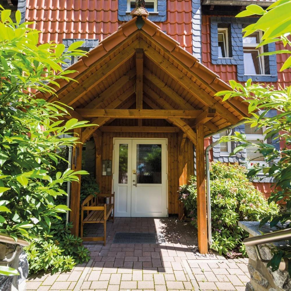 Numero1-Pension Und Cafe Rubeland Exterior photo